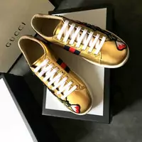 baskets paire de chaussures gucci femmes cowhide embroidery gold